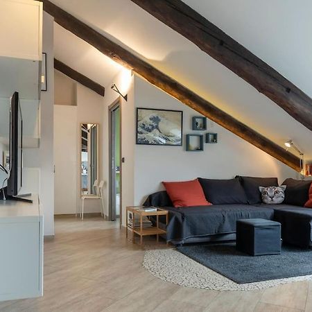 Cozy Attic In The City Center Turin Exterior photo